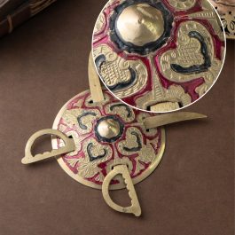 Indian Home Decor – Brass Dhal with Talwar Set (Handcrafted Wall Hanging)